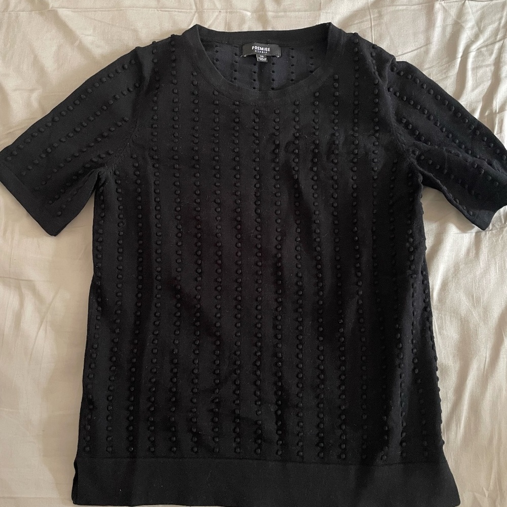 Black short sleeve sweatshirt